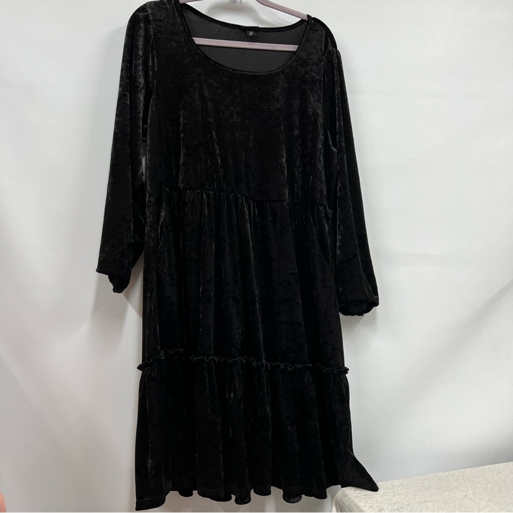 torrid Black Velvet Tiered Midi Dress